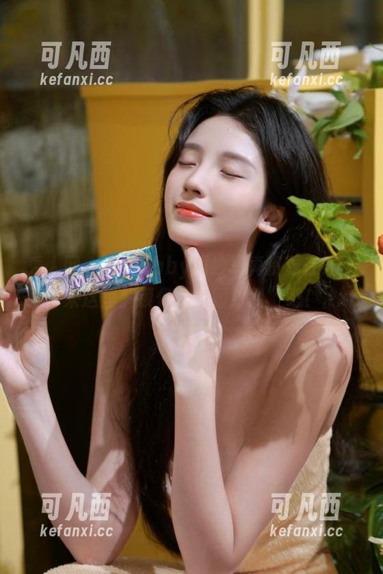 秀人网 - 小雨baby婚纱写真资源在线上线，来这里解锁你的“婚纱梦”吧！.txt