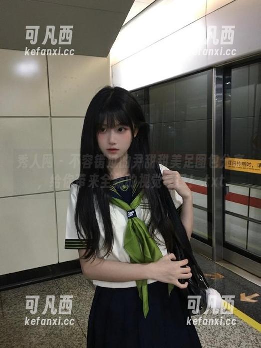秀人网 - 不容错过的尹甜甜美足图包分享，给你带来全新的视觉享受！.txt