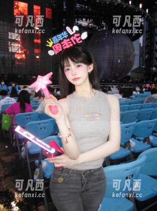 秀人网 - 最新更新：恩一泳装写真，打造夏季热辣风情图片！.txt