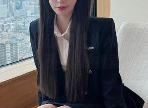 秀人网 – 在线畅游李雪婷Anna的御姐高清写真，感受不一样的视觉盛宴！.txt
