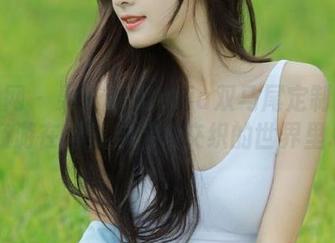 秀人网 – 果儿Victoria双马尾定制图片，畅游在甜美与活力交织的世界里.txt