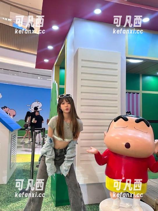 秀人网 - 王俪丁：私拍美图，居家生活中的小确幸分享.txt