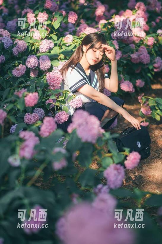 秀人网 - 琳琳ailin少女写真美图精选：每一帧都是对青春的独特解读与展示.txt