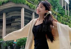 秀人网 – 甜妮全套海边写真曝光：让人咽口水的海洋女神降临！.txt