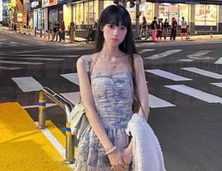 秀人网 – 观看白沫在办公室拍摄的写真作品，探索背后的创作思维与灵感来源。.txt