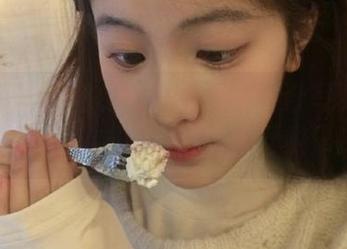 秀人网 – 别再错过！芈琳娜天台写真最新更新引发热议，绝对让你大开眼界！.txt