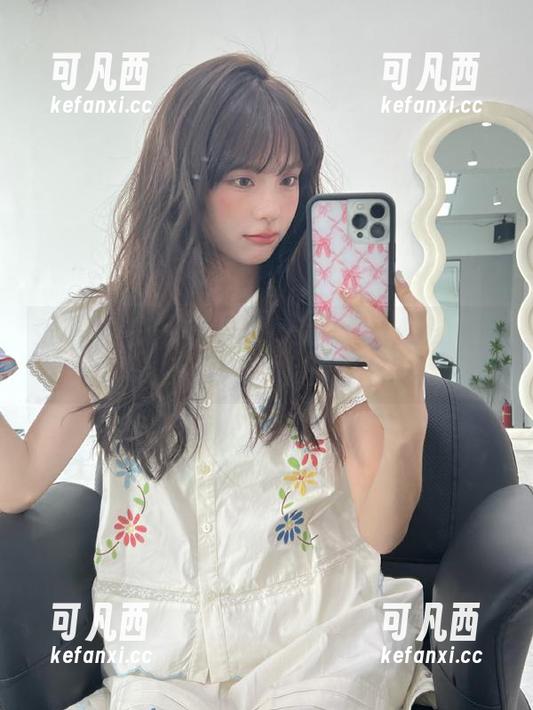 秀人网 - 唯美泳装写真大揭秘：蕊蕊ruirui的图包和作品欣赏.txt