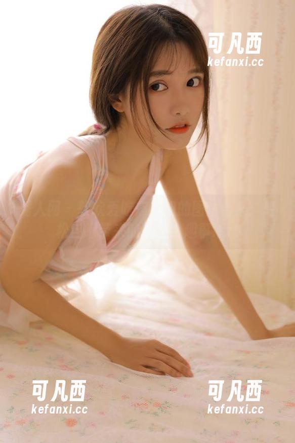秀人网 - 软软爱吃肉姐姐的图片合集：轻松自嘲带来的摄影小趣事.txt
