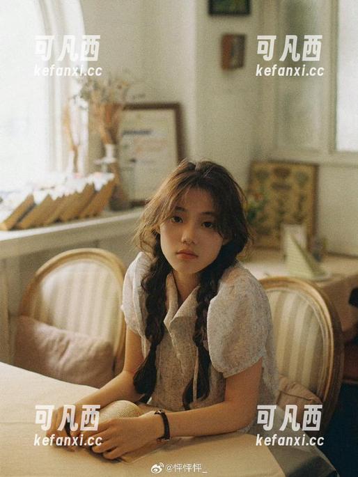 秀人网 - 收藏陆萱萱泳装诱惑：独家图库资源照亮你的夏日幻想！.txt
