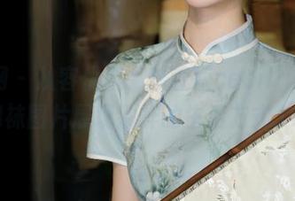 秀人网 – 从容优雅，陆萱萱cecillia私拍棉袜图片展现别样的生活方式.txt