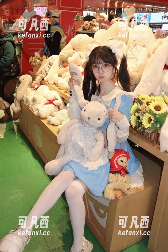 秀人网 - 精选雯大王susie双马尾写真资源合集，让每一瞬间都充满创意.txt