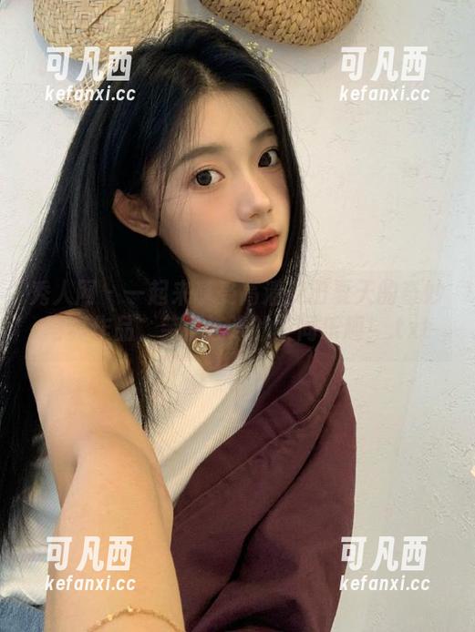 秀人网 - 一起来享受高清麦田夏天的奇妙写真作品，笑声连连的乡间乐趣！.txt