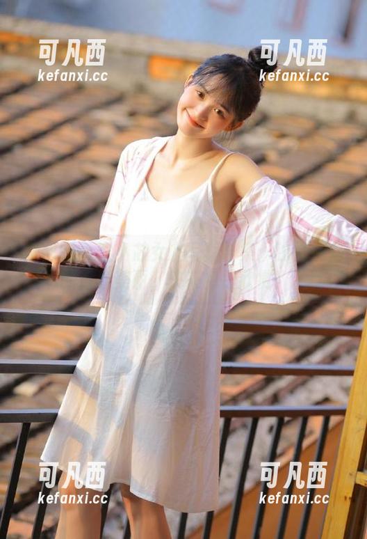 微密圈 - 童小芯女友写真合集：独特视角下的青春美丽，快来免费欣赏！.txt