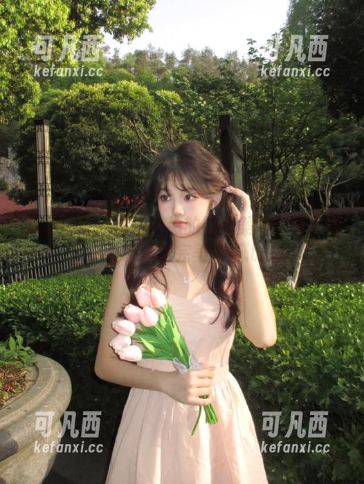 紧急企划 - 精选小恩的奶牛美图：感受自然与艺术的完美交汇.txt