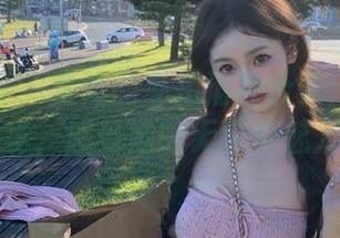 纳丝摄影 – 紫嫣的私拍清纯合集：一场视觉盛宴，感受她的无辜与魅力.txt