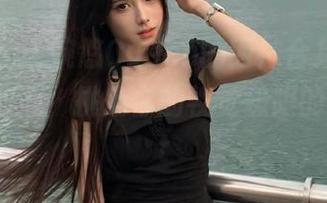 网红馆 – 王婉悠Queen的网袜合集：瞬间抓住你的心，挑战你的视觉极限的图集.txt