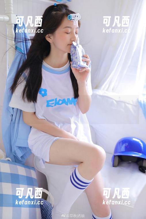 微密圈 - 深入羊小雪juvia学姐的写真合集，发现每张图片背后的故事与情感.txt