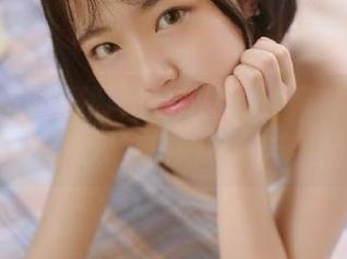 美媛馆 – 圣诞时光的祝福：王馨瑶yanni全套写真展现节日的温暖与欢笑.txt