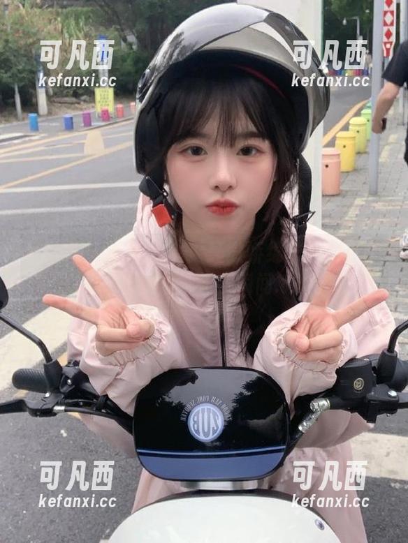微密圈 - 美图盛宴：聂傲娇绵羊写真合集中的温柔与俏皮瞬间.txt