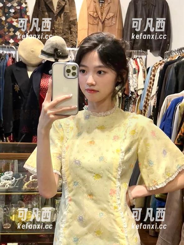 探索肉扣热热子的白衬衫写真集：一场视觉与心灵的盛宴.txt