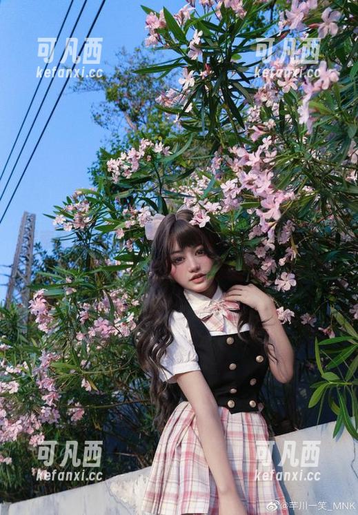 探索全新风格，芊川一笑MNK全套图包与天命之子哈特帕克的绝美碰撞！.txt