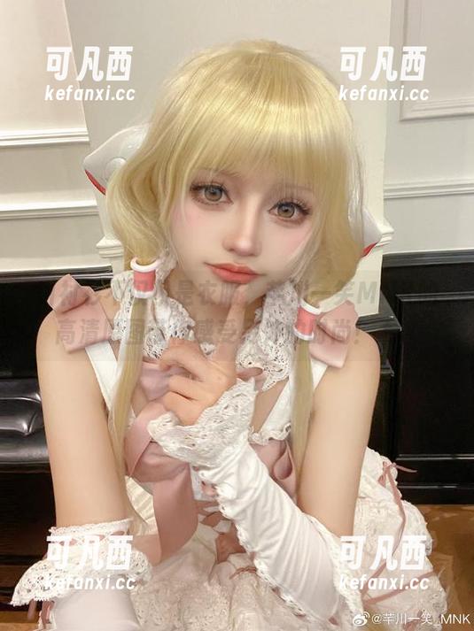 白衬衫不仅仅是衣服，芊川一笑MNK的高清原图带你感受另外的时尚！.txt