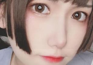 海边派对的美丽瞬间：芋圆侑子写真套图，记录难忘的夏季回忆.txt
