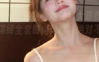 花漾show – 惊艳全场的周大萌皮衣图包，完美演绎全套时尚风格，绝对不容错过！.txt