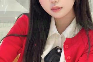 萌芽儿o0旗袍写真集：每一帧都散发东方魅力，免费下载让你心动！.txt