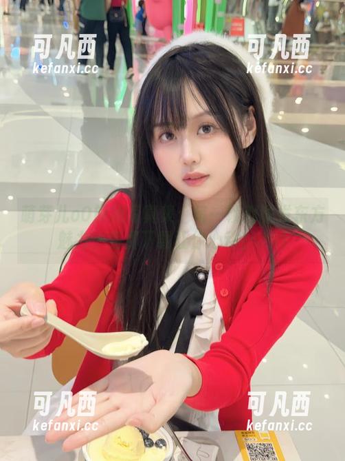 萌芽儿o0旗袍写真集：每一帧都散发东方魅力，免费下载让你心动！.txt