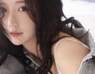 蜜桃社 – 震撼登场！高清E杯奶茶女友图包，带你领略她璀璨的青春与无限魅力！.txt