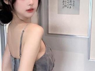 蜜桃社 – Mia米娅的纯白画卷：高清摄影带来的视觉盛宴.txt