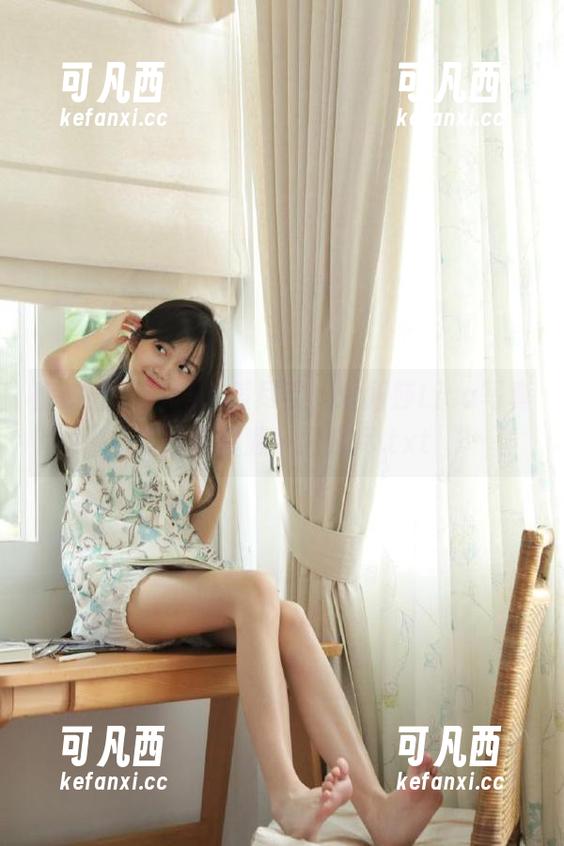 蜜桃社 - 清纯气质尽显，爱丽莎Lisa写真原图及资源一网打尽.txt