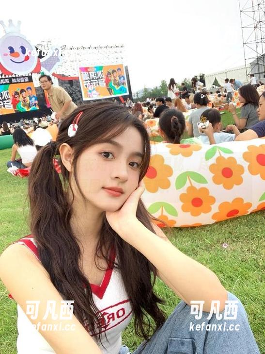 蜜桃社 - 结衣短裤魅力大揭秘，尽在无圣光原图的细腻呈现！.txt