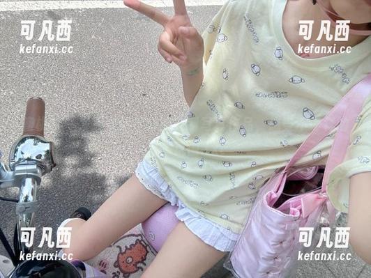 蜜桃社 - 发掘美绪学妹的定制写真作品，感受不一样的艺术氛围.txt
