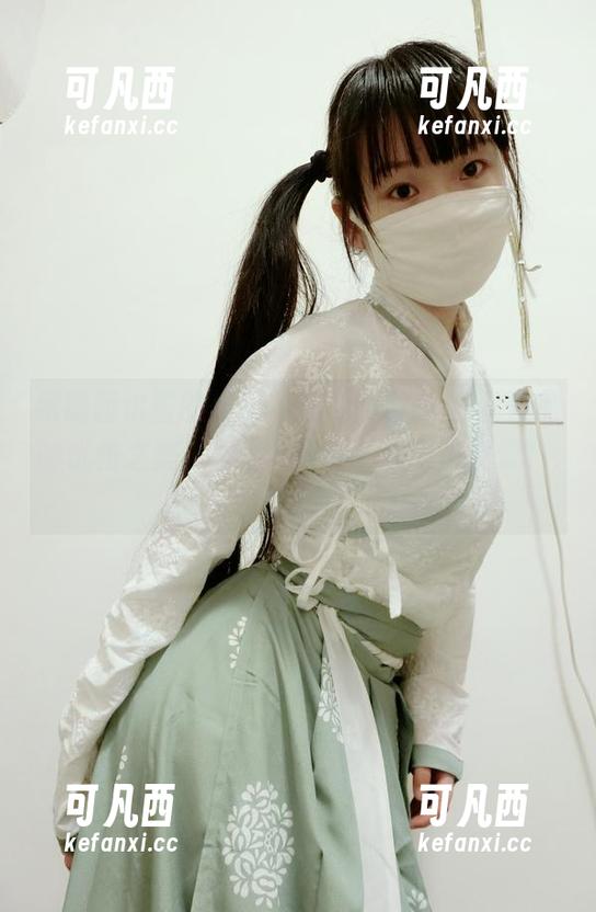 跟随西尔酱的足尖彩虹，畅游JK白丝作品的优雅之美，发现不容小觑的写真资源！.txt