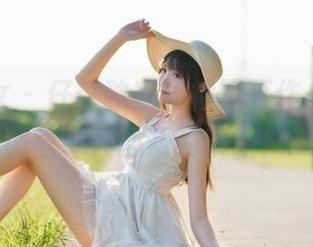 觅芙少女 – 仔仔独家短裙写真作品集，精选那些令人心动的瞬间！.txt