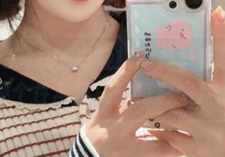 语画界 – Cris_卓娅祺的多样套装写真，呈现个性与风格的精彩图片.txt