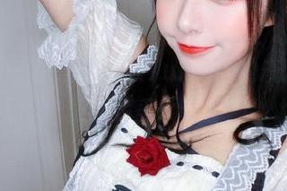 语画界 – 探索小蛮妖Yummy的灰丝世界，无圣光美图完美展现童趣！.txt