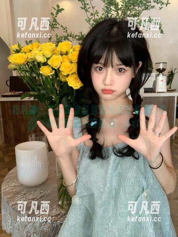 轰趴猫 - 苏小暖亲自呈现高跟鞋私拍合集，精彩时刻不容错过！.txt
