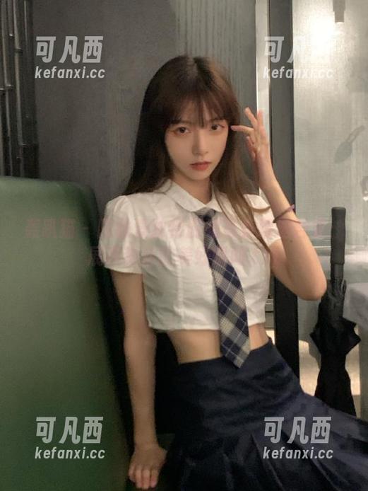 轰趴猫 - 陈雅漫独特厨娘写真精选合集：展现生活的美好瞬间.txt