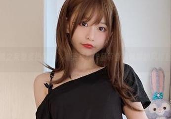 免费欣赏迷之呆梨炙热图集，唯美写真作品带你领略她的风格魅力！.txt