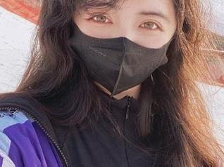 探索阿寨寨ninja的吊带袜1.0作品，感受不同寻常的写真资源之美！.txt