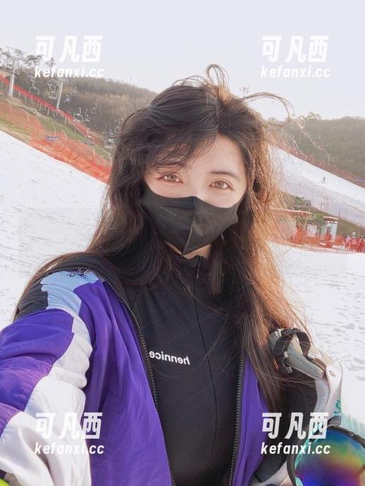 探索阿寨寨ninja的吊带袜1.0作品，感受不同寻常的写真资源之美！.txt