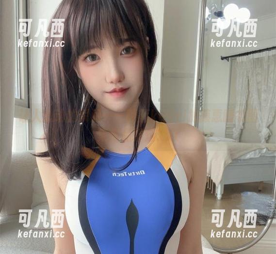 让人心动的瞬间——阿薰kaOri加藤惠睡衣图集作品精选.txt