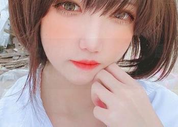 分享阿薰kaOri的漆皮兔图包，感受不一样的视觉冲击.txt