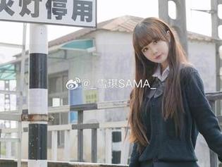 看雪琪SAMA穿吊带的美丽姿态，福利原图全在这里，与你共享视觉盛宴！.txt