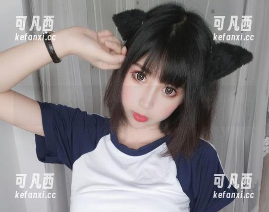 雯粥粥i私人写真：双人互动捕捉真实情感与美丽瞬间.txt