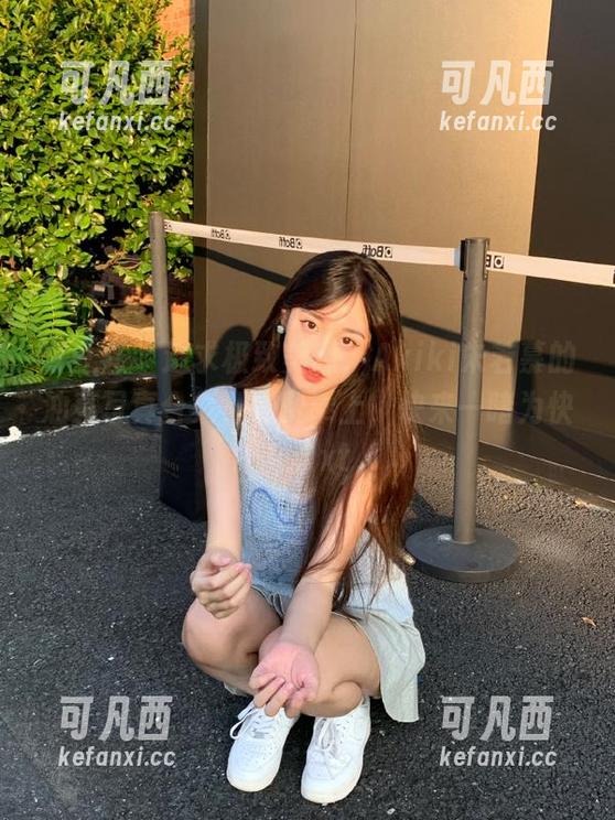 青豆客 - 追求极致美感，Akiki朱若慕的油亮写真合集，免费奉上，快来一睹为快！.txt