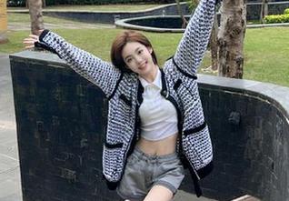 青豆客 – 婕西儿jessie惊艳美足写真，免费获取精美照片，感受青春的无限气息！.txt